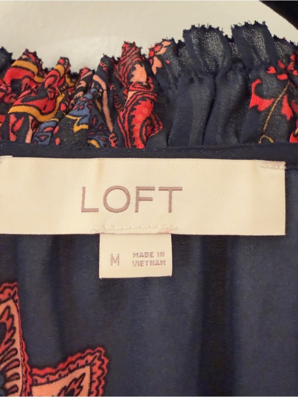 Ann Taylor Loft Floral Paisley Shirt Blouse Top Blue Red Size Medium M Tie Neck - Picture 2 of 5